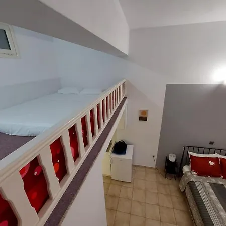 Vikos Апартаменты Paralia Irion